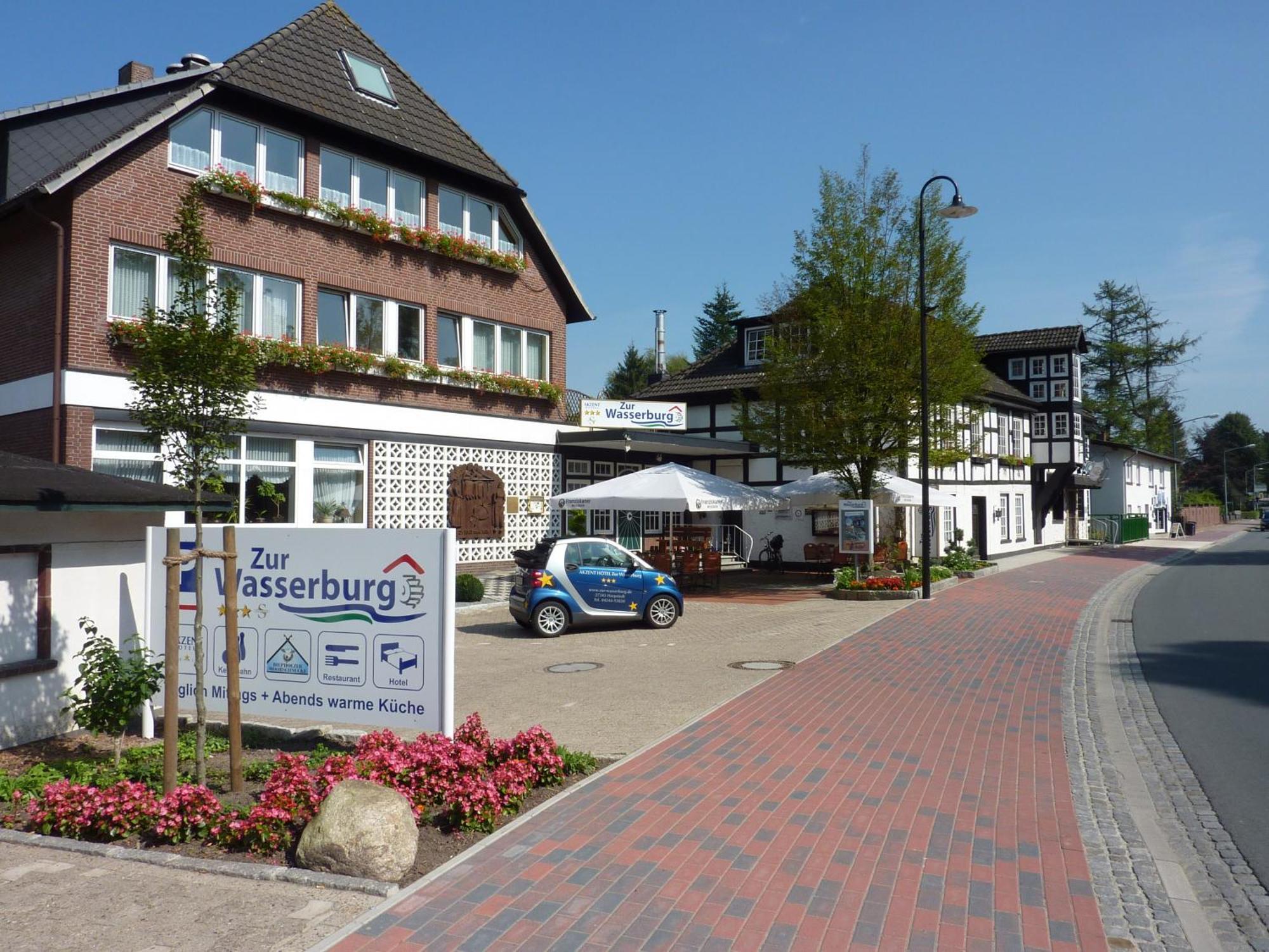Akzent Hotel Zur Wasserburg - Hotel Garni Bed & Breakfast Harpstedt Exterior photo