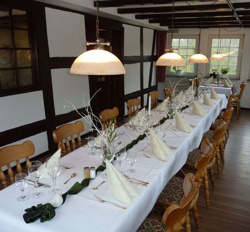 Akzent Hotel Zur Wasserburg - Hotel Garni Bed & Breakfast Harpstedt Restaurant photo