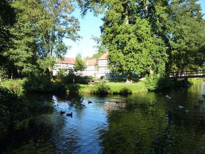Akzent Hotel Zur Wasserburg - Hotel Garni Bed & Breakfast Harpstedt Exterior photo